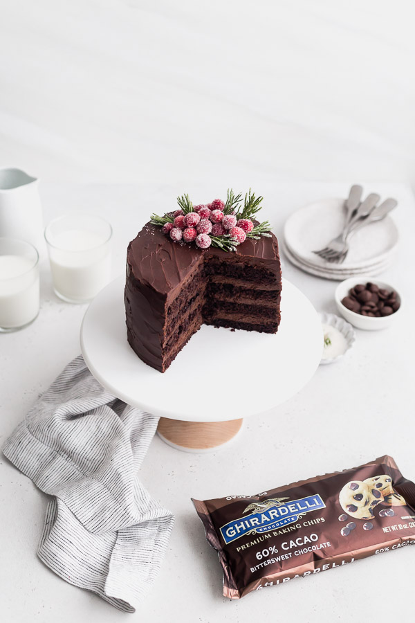 dark-chocolate-mousse-cake